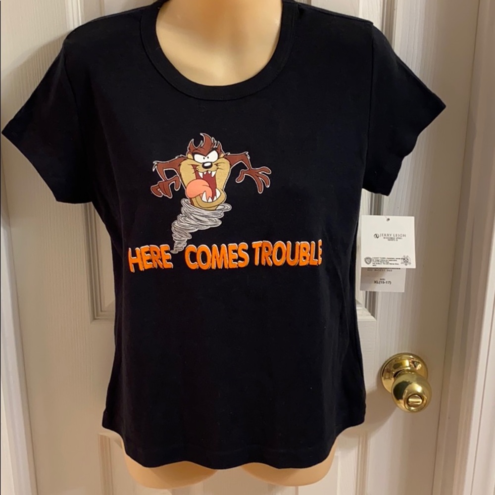 NWT Taz Here comes trouble shirt jr size 15-17 XL